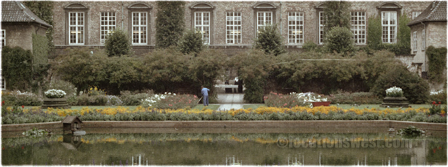 reflecting pool in copenhagen denmark